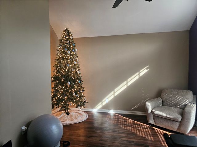 116 Country Drive, Waxahachie, TX 75165