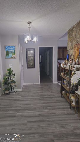 102 McKinley Circle, Lagrange, GA 30240