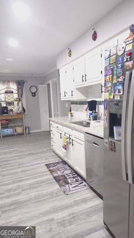 102 McKinley Circle, Lagrange, GA 30240