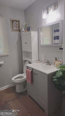 102 McKinley Circle, Lagrange, GA 30240