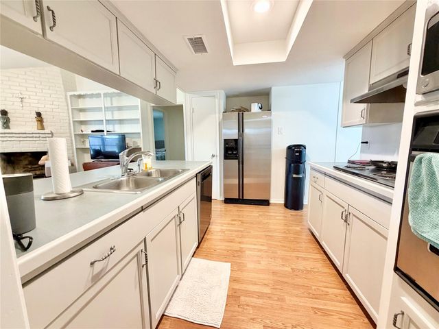 926 Richvale Lane, Houston, TX 77062