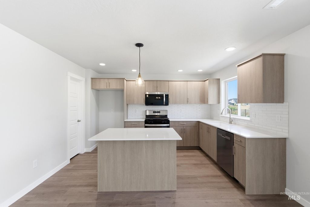18434 N Calla Lily Ave, Nampa, ID 83687 photo 4