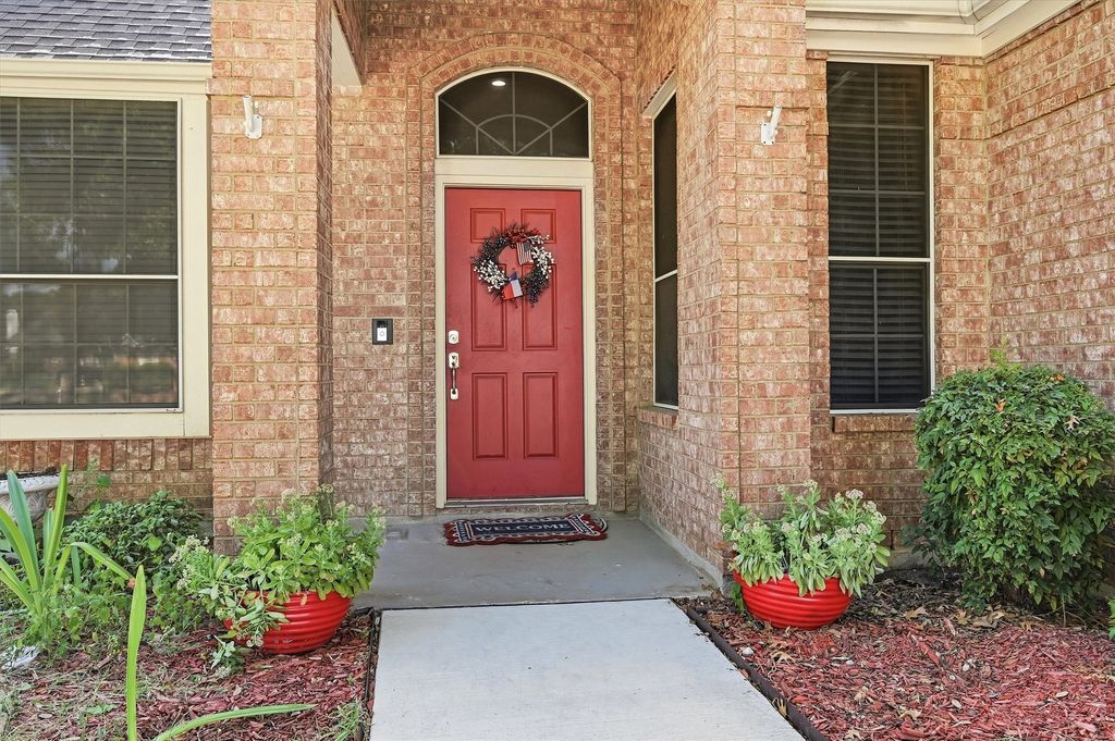 841 N Old Orchard Lane, Lewisville, TX 75077 — photo 4