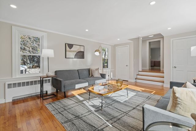 6 Puritan Ln, Dedham, MA 02026