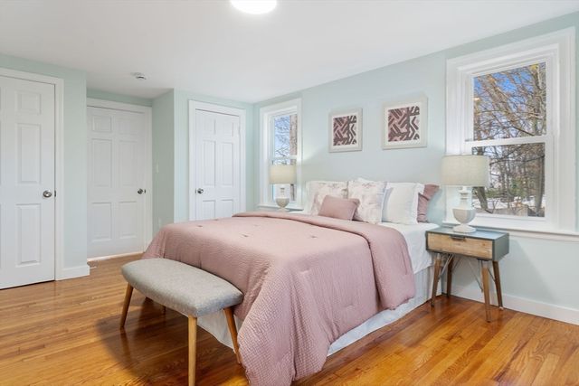 6 Puritan Ln, Dedham, MA 02026