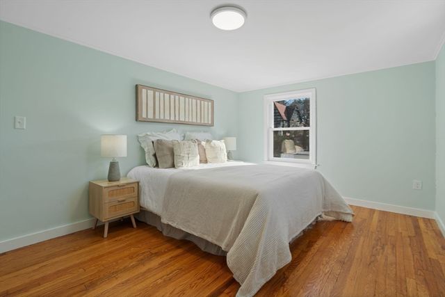 6 Puritan Ln, Dedham, MA 02026