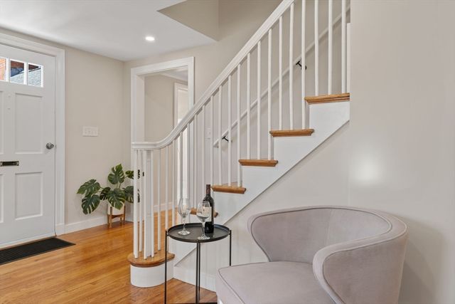 6 Puritan Ln, Dedham, MA 02026