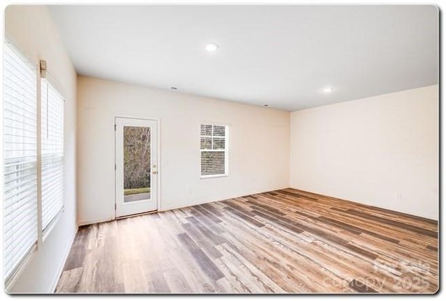 615 11th Street SW, Hickory, NC 28602