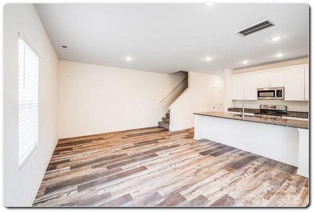 615 11th Street SW, Hickory, NC 28602