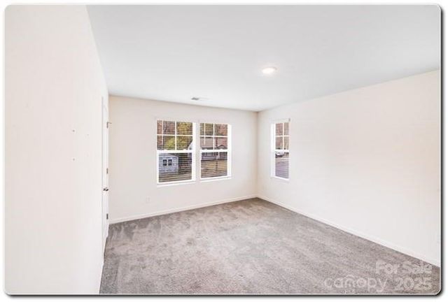 615 11th Street SW, Hickory, NC 28602