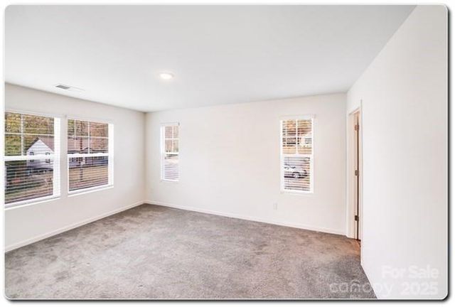 615 11th Street SW, Hickory, NC 28602