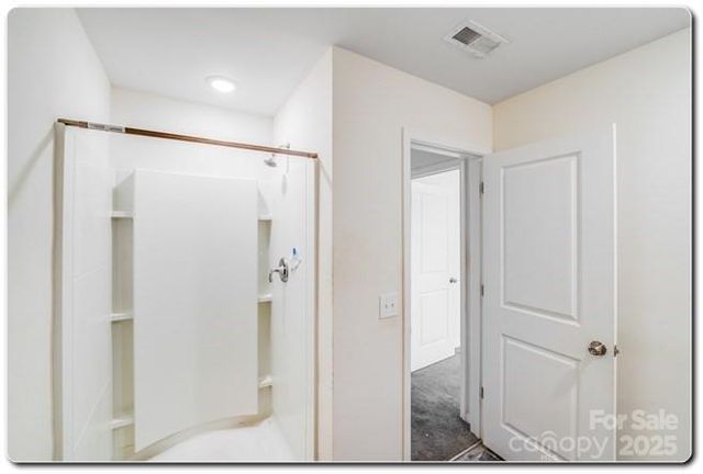 615 11th Street SW, Hickory, NC 28602