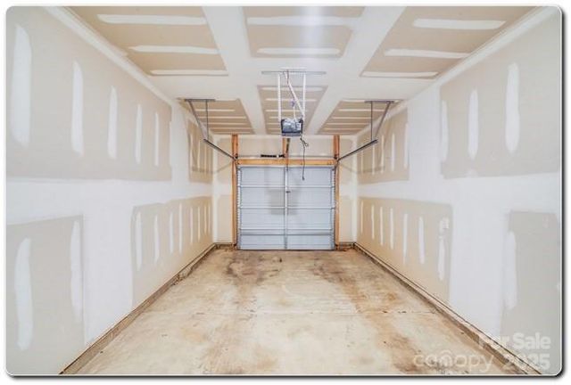 615 11th Street SW, Hickory, NC 28602