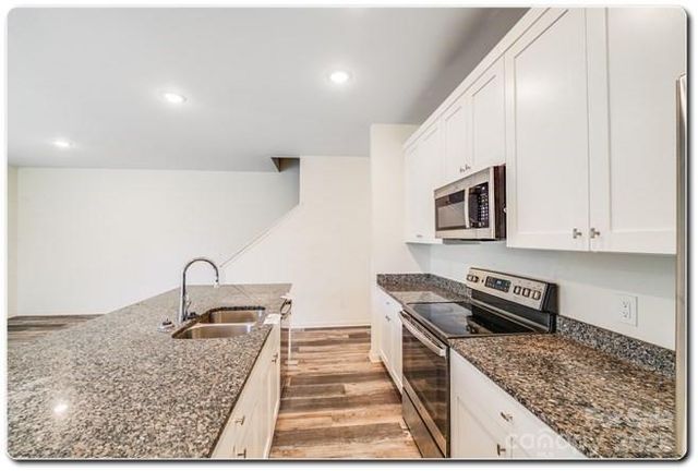 615 11th Street SW, Hickory, NC 28602