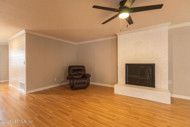 401 PLEASANT Street, Pomona Park, FL 32181