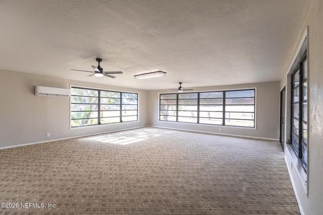 401 PLEASANT Street, Pomona Park, FL 32181