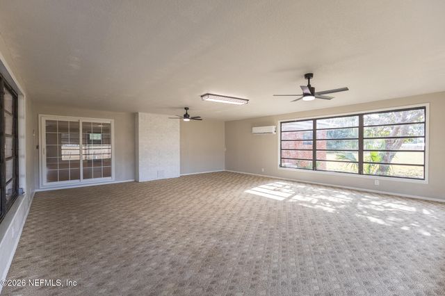 401 PLEASANT Street, Pomona Park, FL 32181