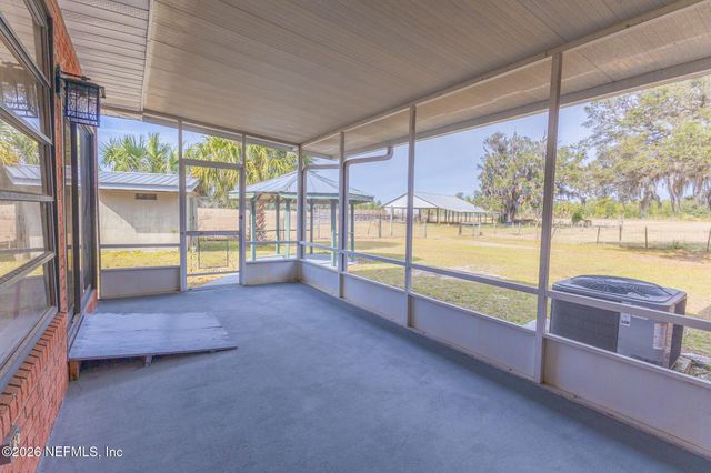 401 PLEASANT Street, Pomona Park, FL 32181