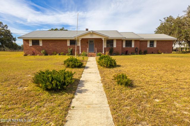 401 PLEASANT Street, Pomona Park, FL 32181