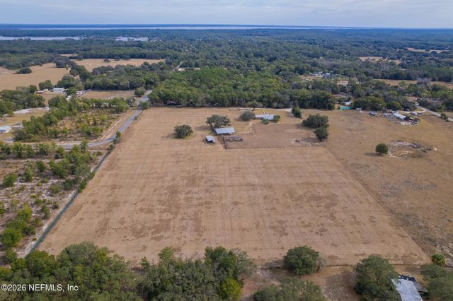 401 PLEASANT Street, Pomona Park, FL 32181