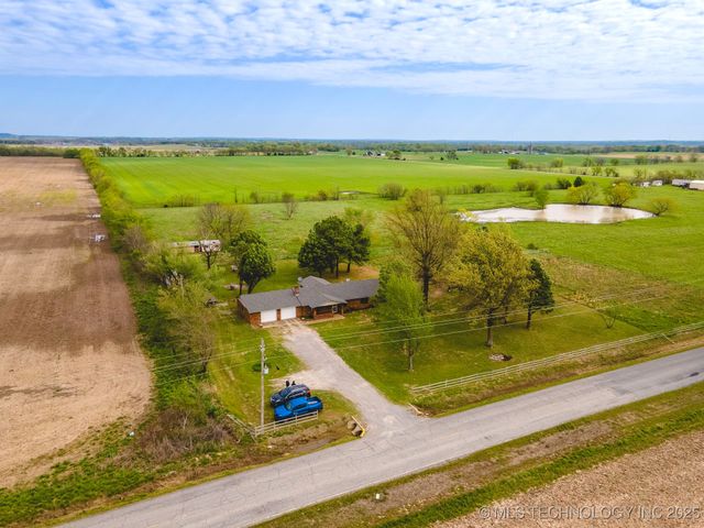 3745 E 420 Road, Adair, OK 74330
