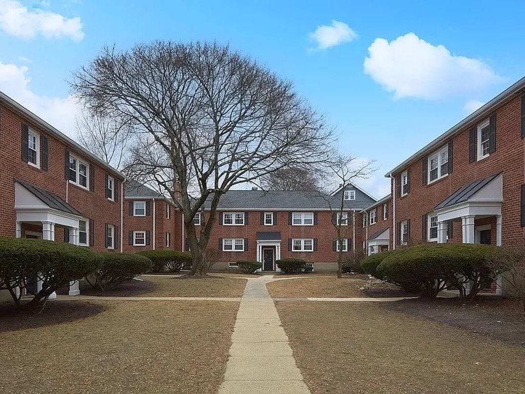 932 Massachusetts Ave. 1, Arlington, MA 02476