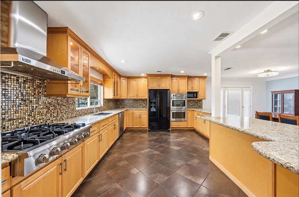 7350 Holder, Buena Park, CA 90620 — photo 3