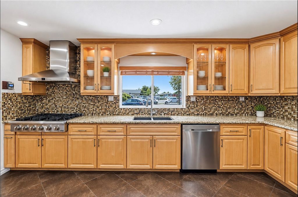 7350 Holder, Buena Park, CA 90620 — photo 5