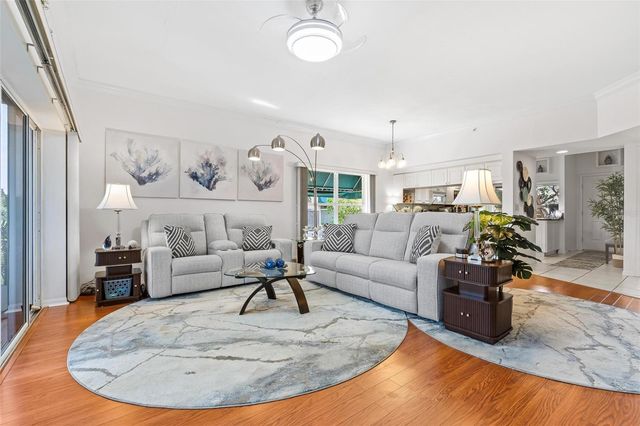 6555 99TH WAY N 20F, St Petersburg, FL 33708