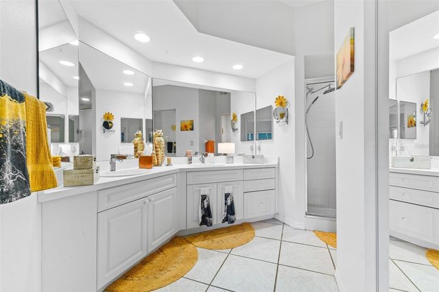 6555 99TH WAY N 20F, St Petersburg, FL 33708