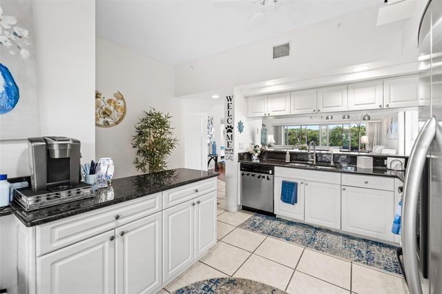 6555 99TH WAY N 20F, St Petersburg, FL 33708