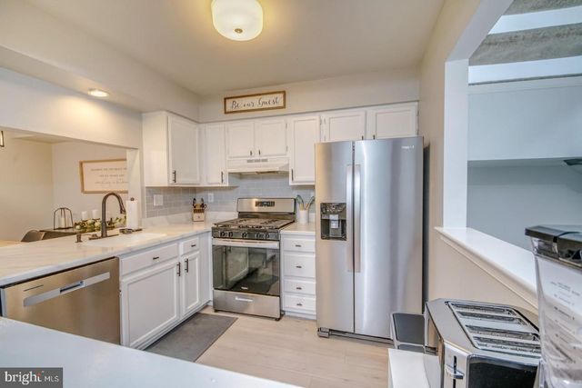 1704 ABERDEEN LN, Blackwood, NJ 08012