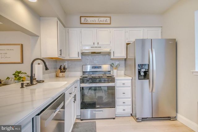 1704 ABERDEEN LN, Blackwood, NJ 08012