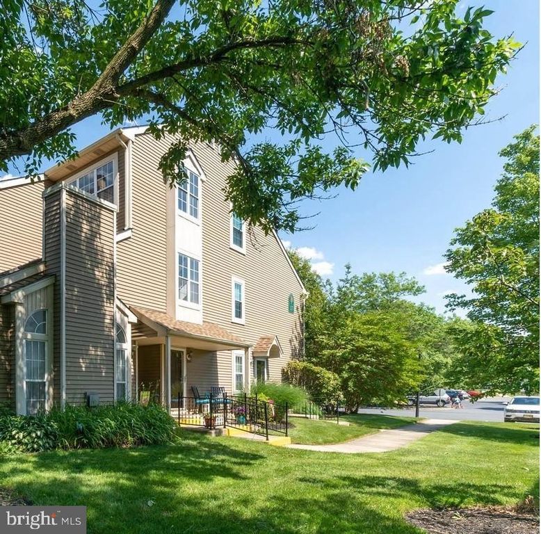 1704 ABERDEEN LN, Blackwood, NJ 08012