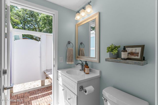 125 NE 13th Street, Oak Island, NC 28465