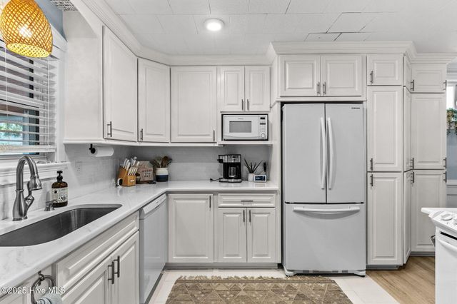 125 NE 13th Street, Oak Island, NC 28465