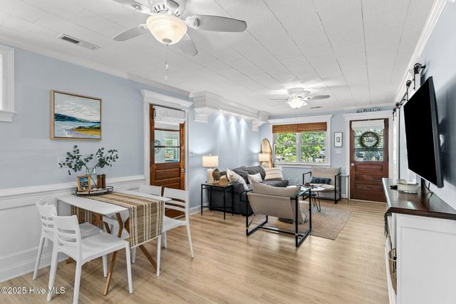 125 NE 13th Street, Oak Island, NC 28465