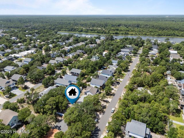125 NE 13th Street, Oak Island, NC 28465