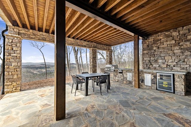 899 Dana Road, Mineral Bluff, GA 30559