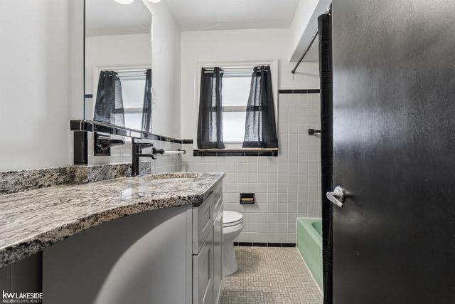 28930 Hughes Street, St Clair Shores, MI 48081