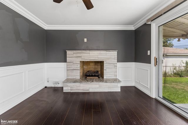 28930 Hughes Street, St Clair Shores, MI 48081