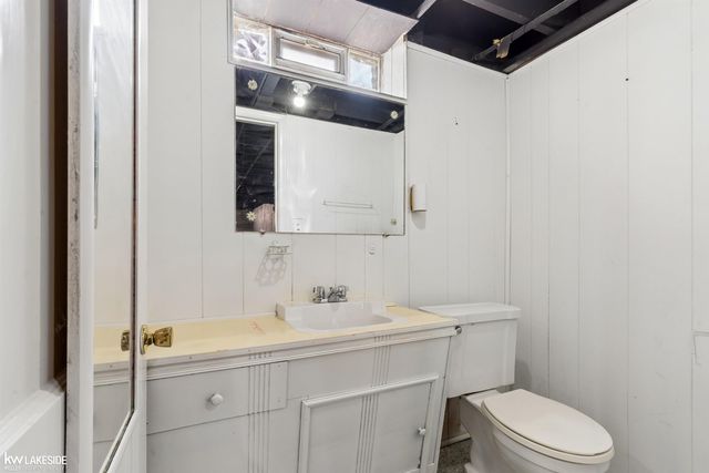 28930 Hughes Street, St Clair Shores, MI 48081
