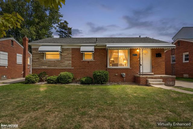 28930 Hughes Street, St Clair Shores, MI 48081