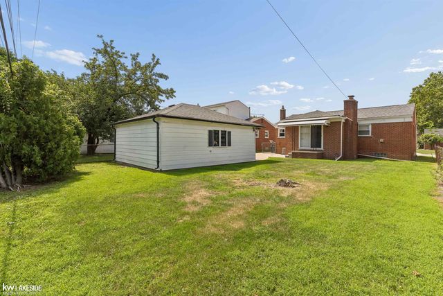 28930 Hughes Street, St Clair Shores, MI 48081