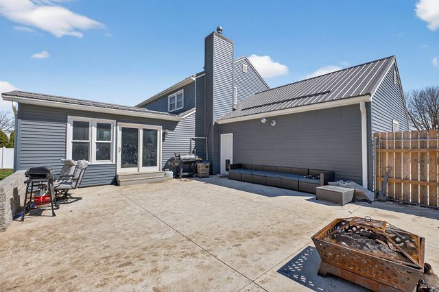 914 Lynda Road, Waterloo, IA 50701