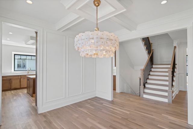 170 W Armitage Avenue, Elmhurst, IL 60126