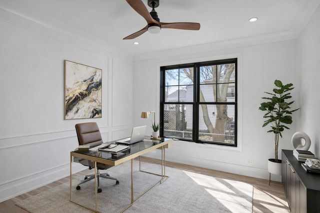 170 W Armitage Avenue, Elmhurst, IL 60126