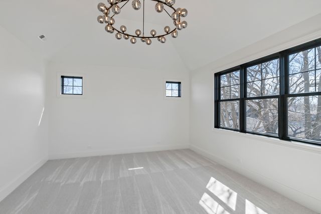 170 W Armitage Avenue, Elmhurst, IL 60126