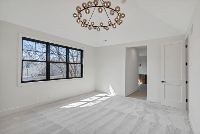 170 W Armitage Avenue, Elmhurst, IL 60126