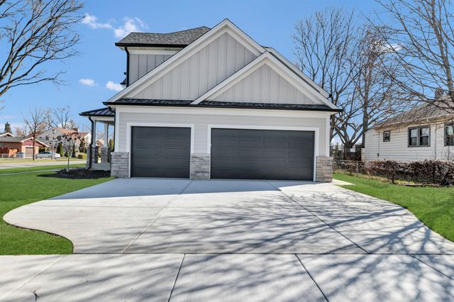 170 W Armitage Avenue, Elmhurst, IL 60126